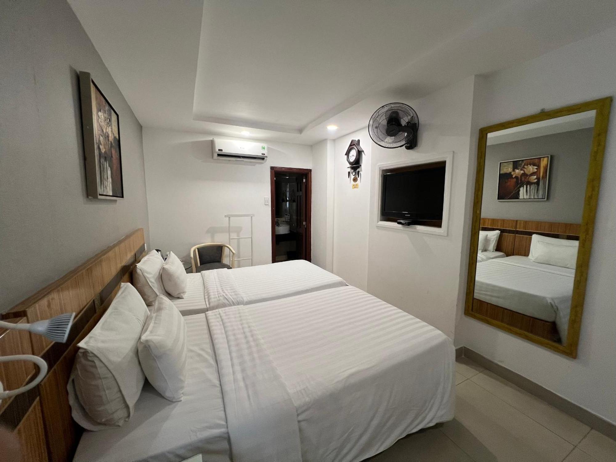 A25 Hotel - 13 Bui Thi Xuan Ho Chi Minh City Exterior photo